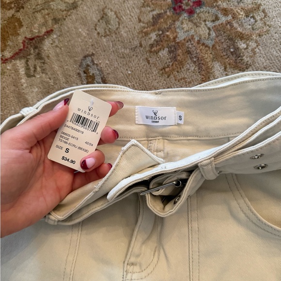 Cargo Mini Skirt - Picture 2 of 3